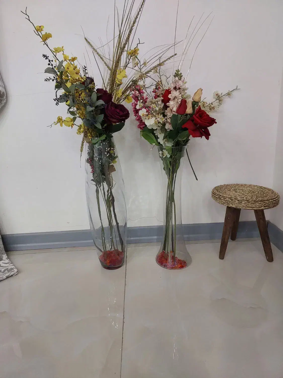 دوعدد گلدان کریستال  همراه با گل|صنایع دستی و سایر لوازم تزئینی|اهواز, آسیاباد|دیوار