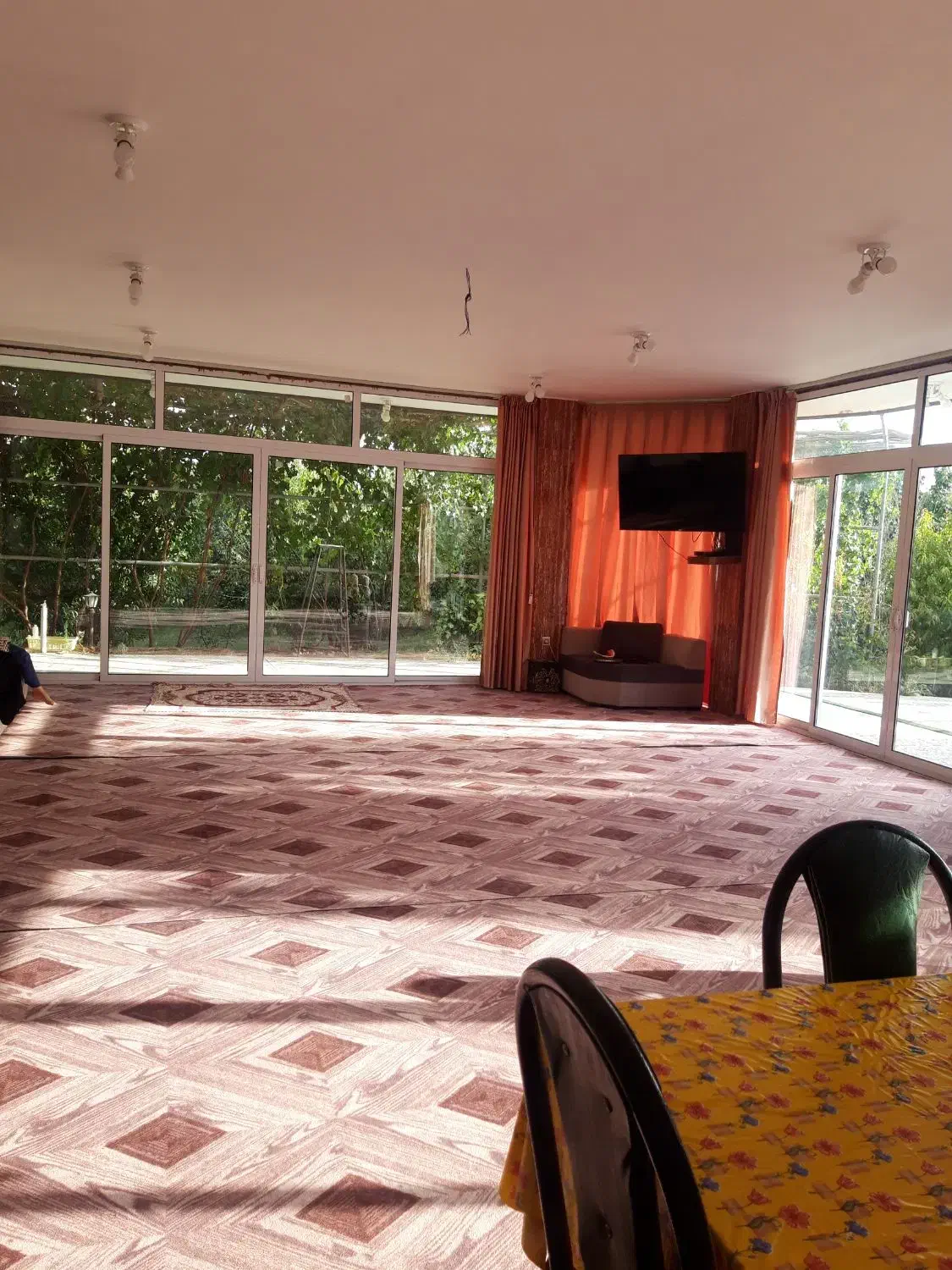 اجاره روزانه باغ|اجارهٔ کوتاهمدت ویلا و باغ|نجفآباد, جوزدان|دیوار