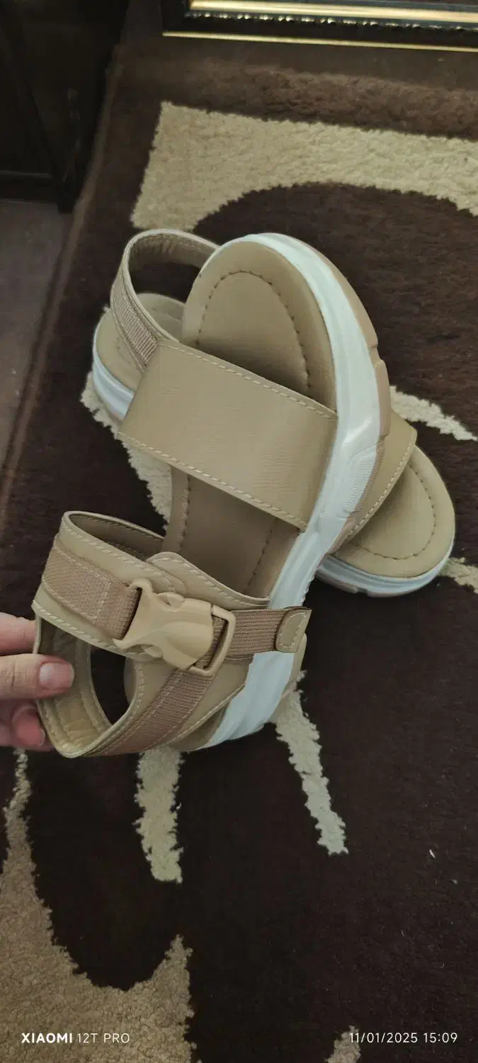 صندل کرمی بنددار|کیف، کفش، کمربند|ری, حمزه‌آباد|دیوار