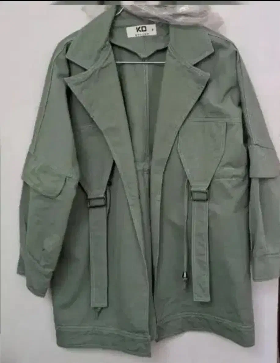 کتانی نو|کیف، کفش، کمربند|شیراز, تندگویان|دیوار