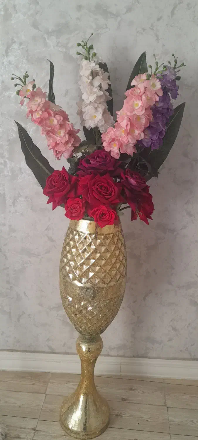 گلدون و گل|گل مصنوعی|تاکستان, |دیوار