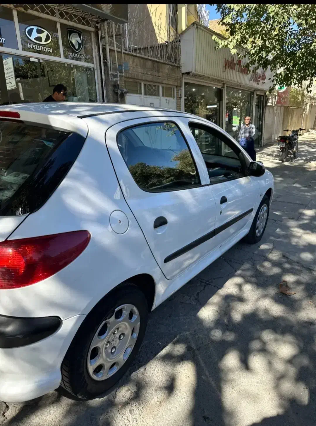 206تیپ دو|خودرو سواری و وانت|همدان, |دیوار