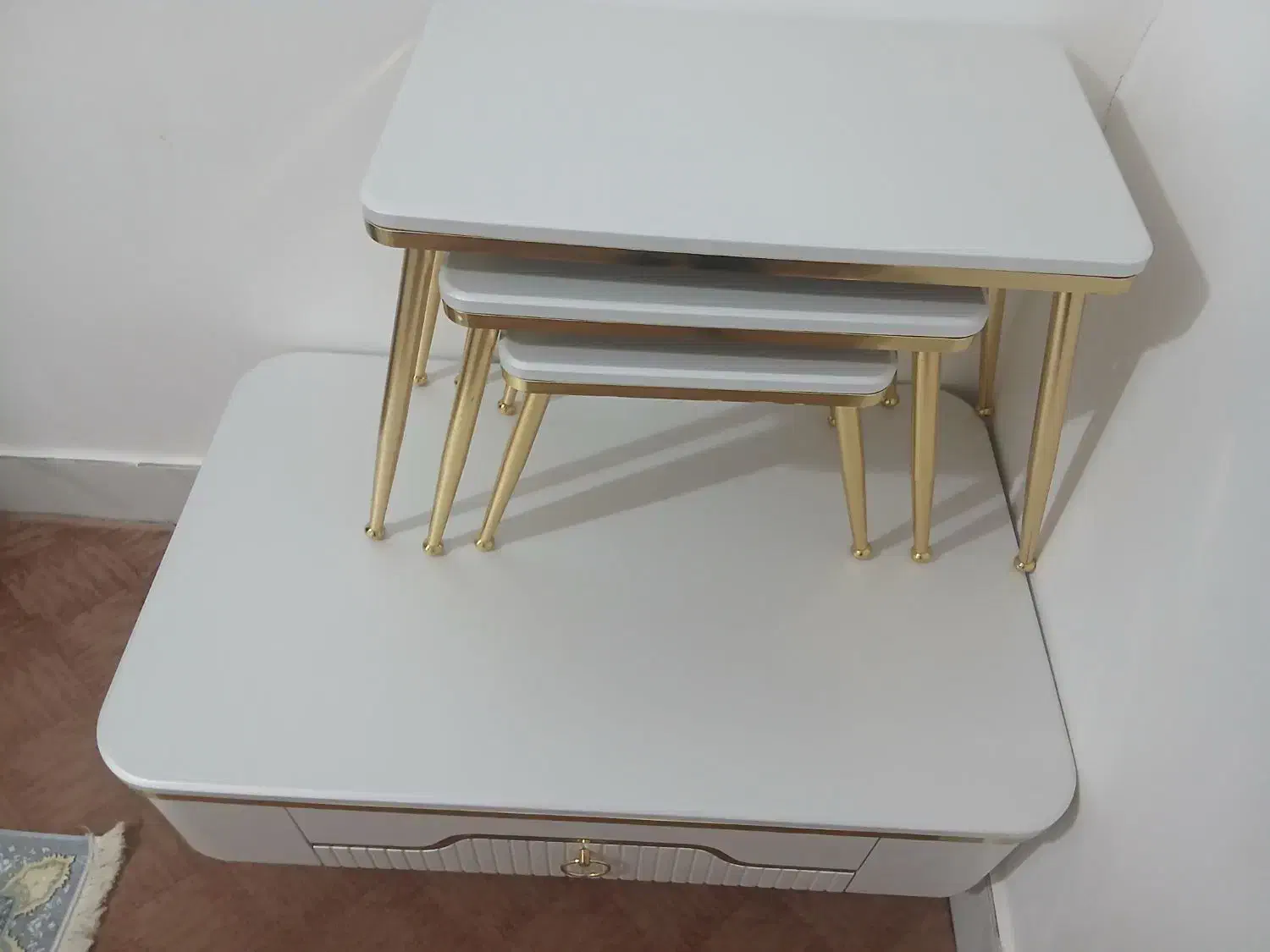 میز|مبلمان خانگی و میز عسلی|جنگل, |دیوار