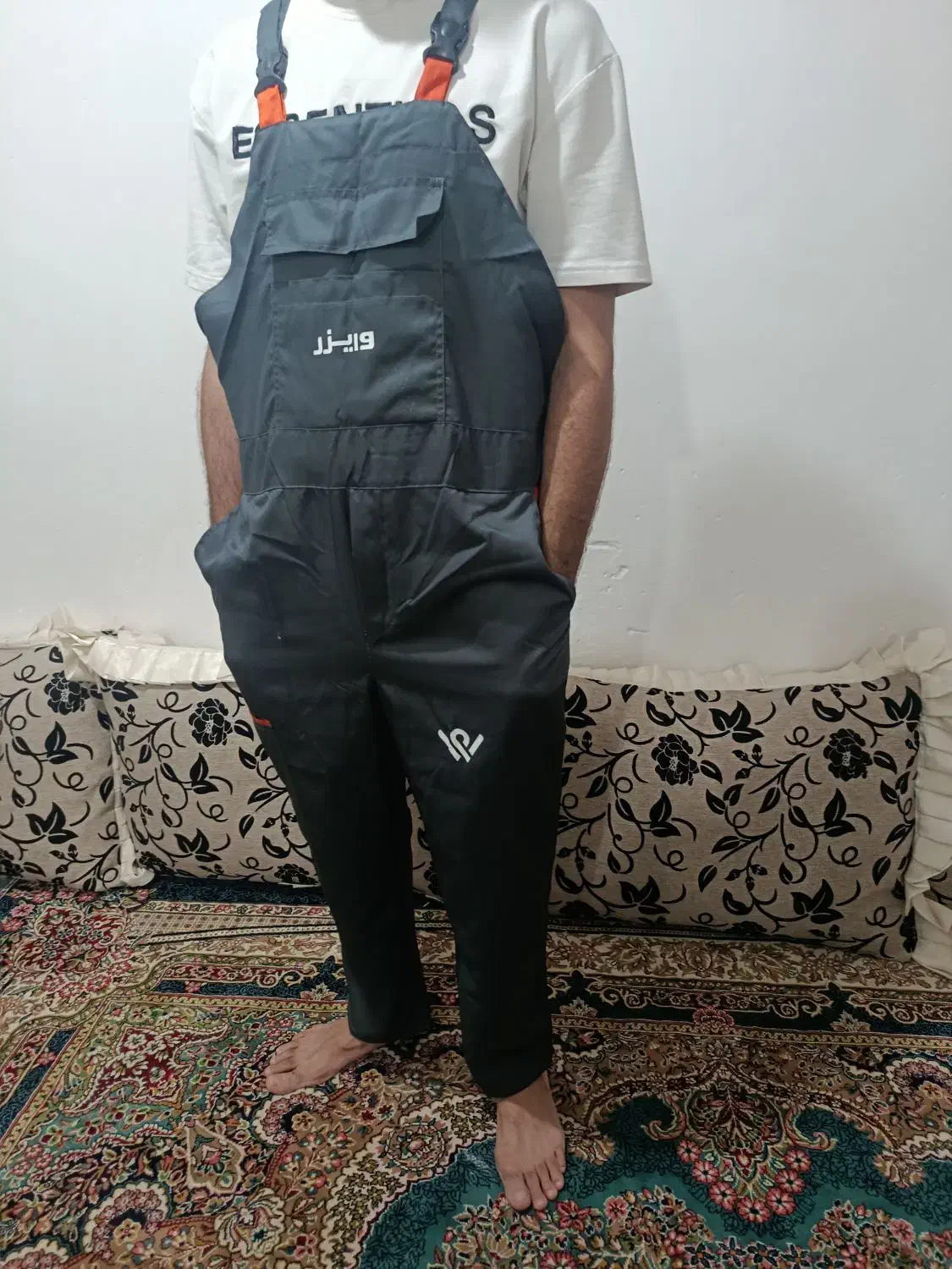 چهار دست لباس کار عالی جنس خوب|لباس|چابهار, |دیوار