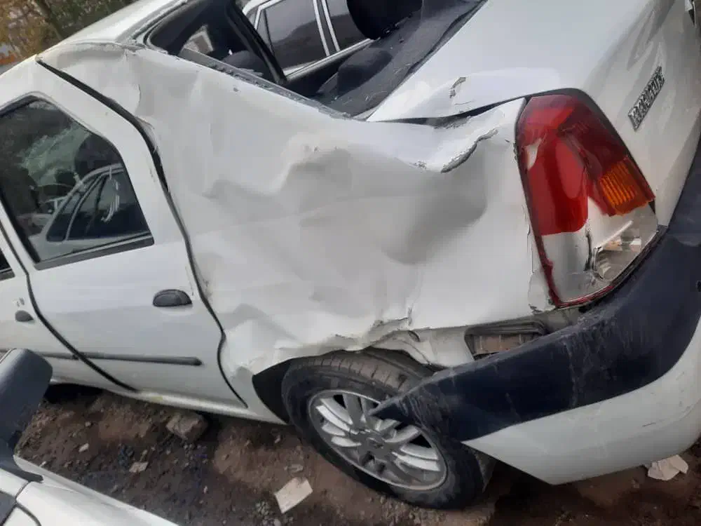 ال۹۰ اوتومات مدل ۹۶ موتوری سالم ماشین روشن|خودرو سواری و وانت|گلستان (تهران), |دیوار