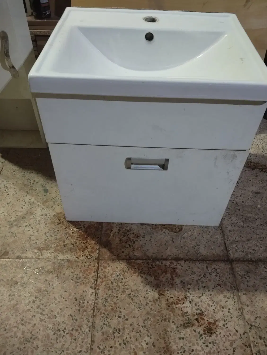 روشویی کابینت همراه با باکس آینه|لوازم سرویس بهداشتی|رباط‌کریم, رباط‌کریم|دیوار