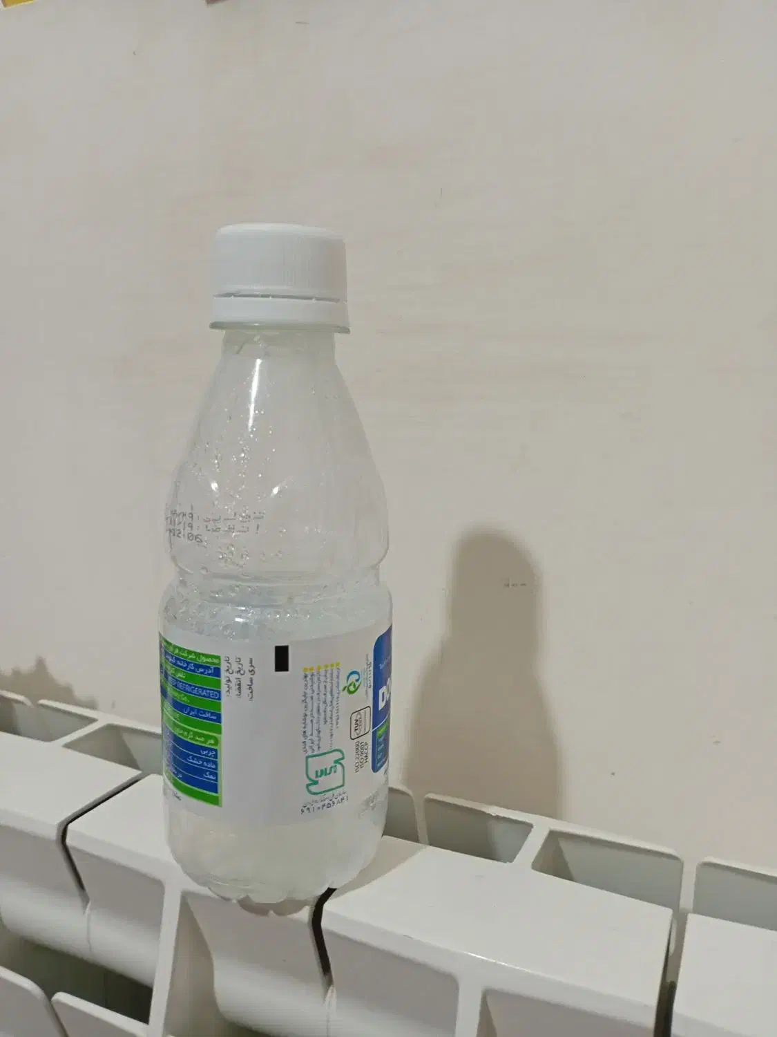 بطری|ظروف نگهدارنده، پلاستیکی، یک‌بارمصرف|گناباد, |دیوار