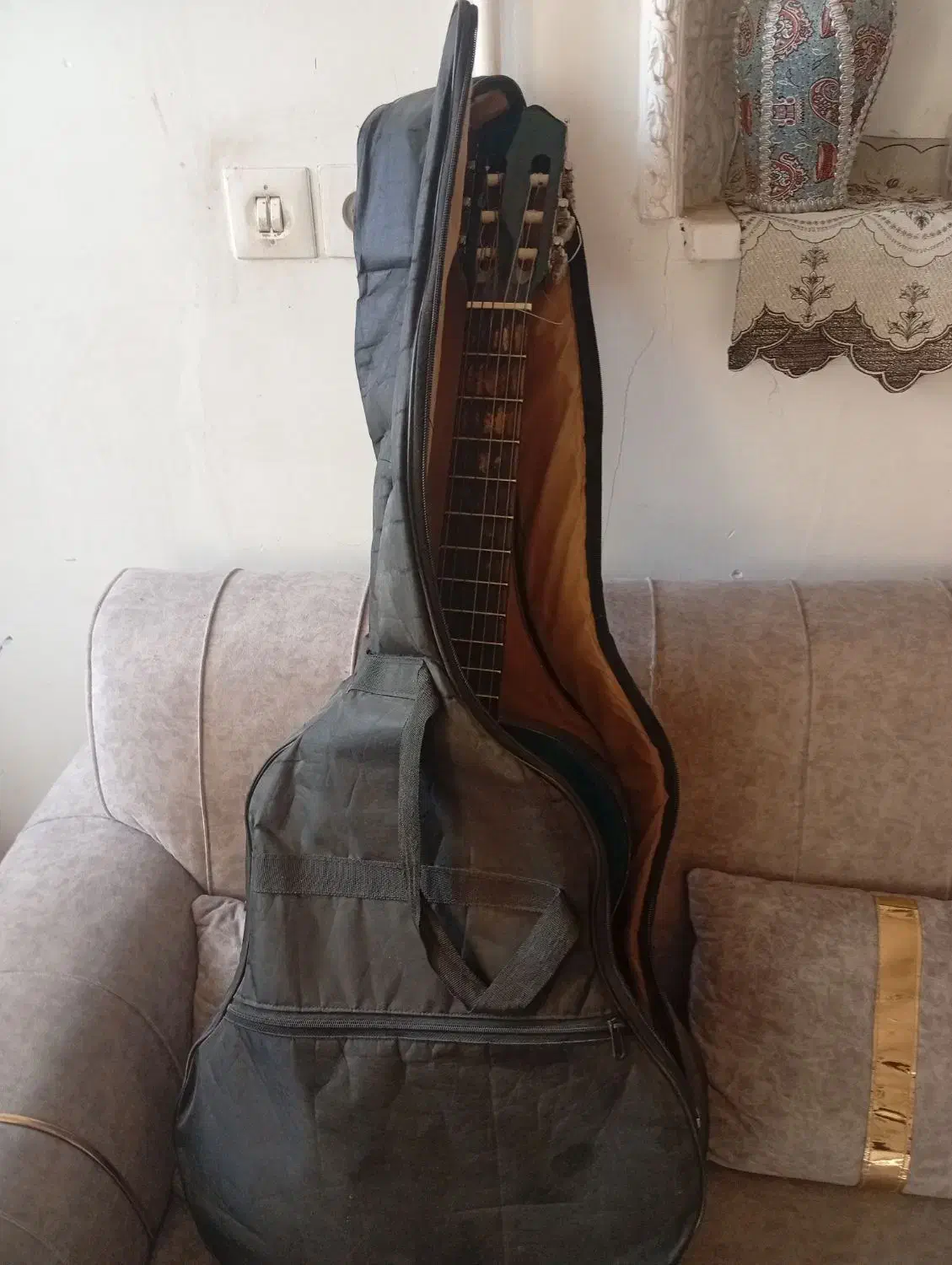 گیتار یاماها|گیتار، بیس، امپلیفایر|قم, سراجه (۱۵ خرداد)|دیوار