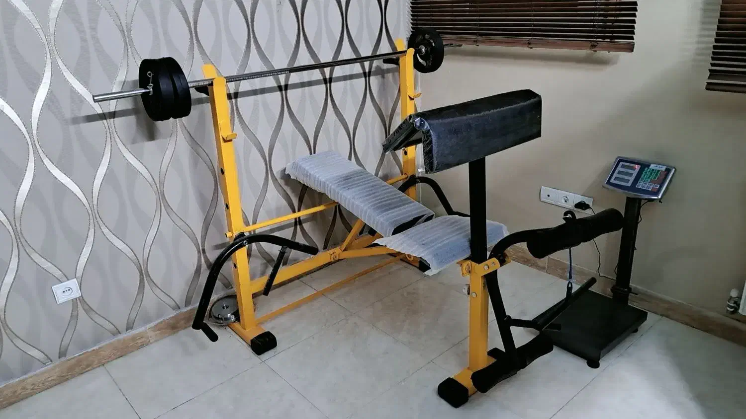 دستگاه ورزشی۴۸کاره بدنسازی به همراه دمبل|تجهیزات ورزشی|اصفهان, ناژوان|دیوار
