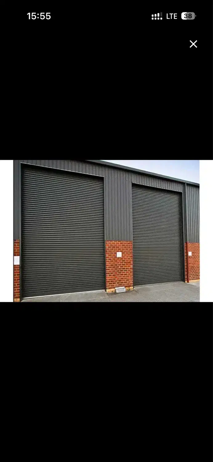 اجرای صفر تا صد از تخریب تا نصب درب کرکره|مصالح و تجهیزات ساختمان|یزد, |دیوار