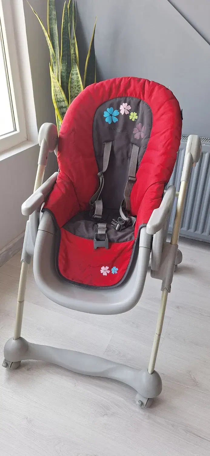 صندلی غذای کودک بسیار تمیز و سالم|تخت و صندلی بچه|قزوین, |دیوار