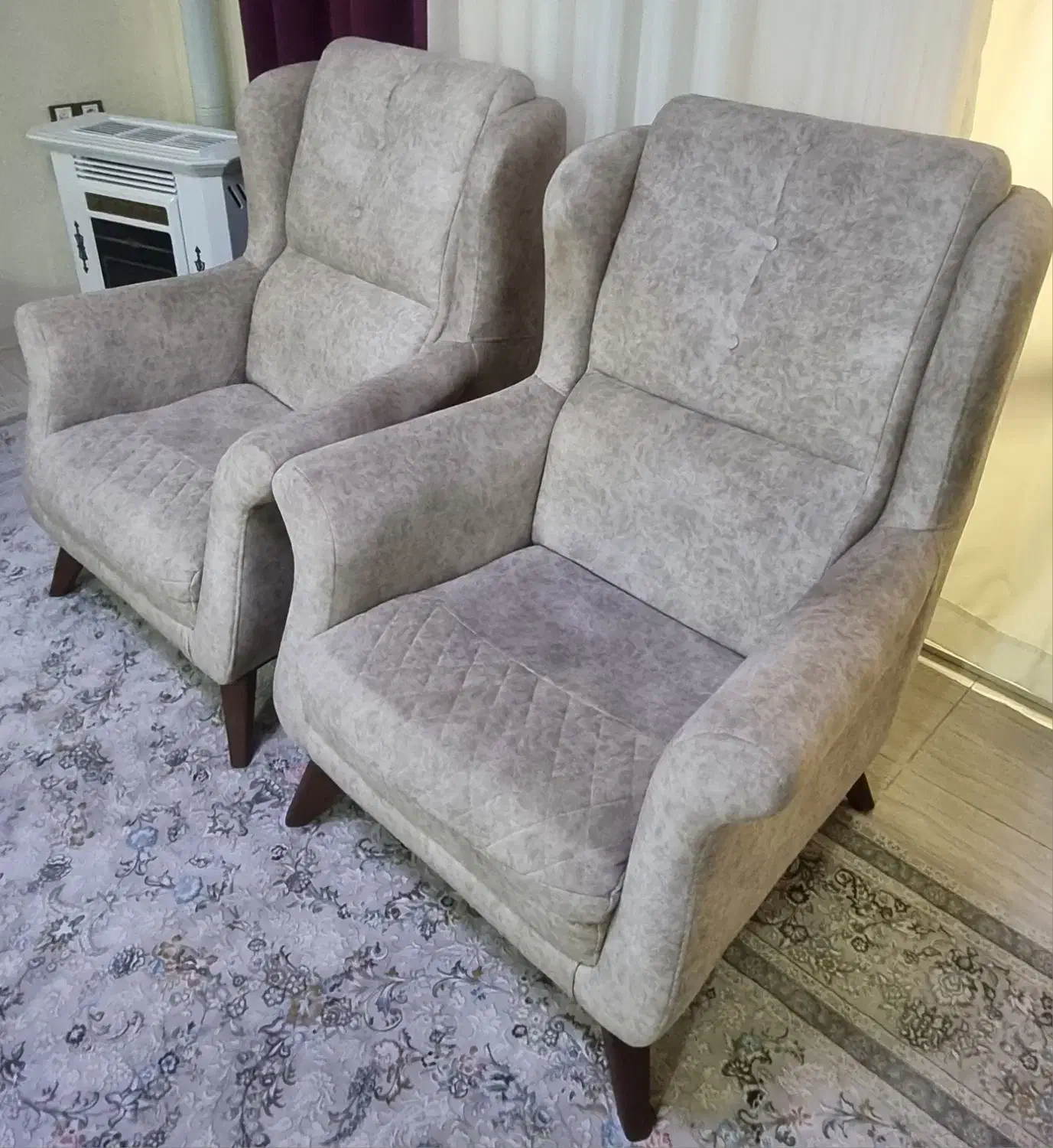 مبل چستر درحد نو|مبلمان خانگی و میز عسلی|بندر انزلی, معلم|دیوار