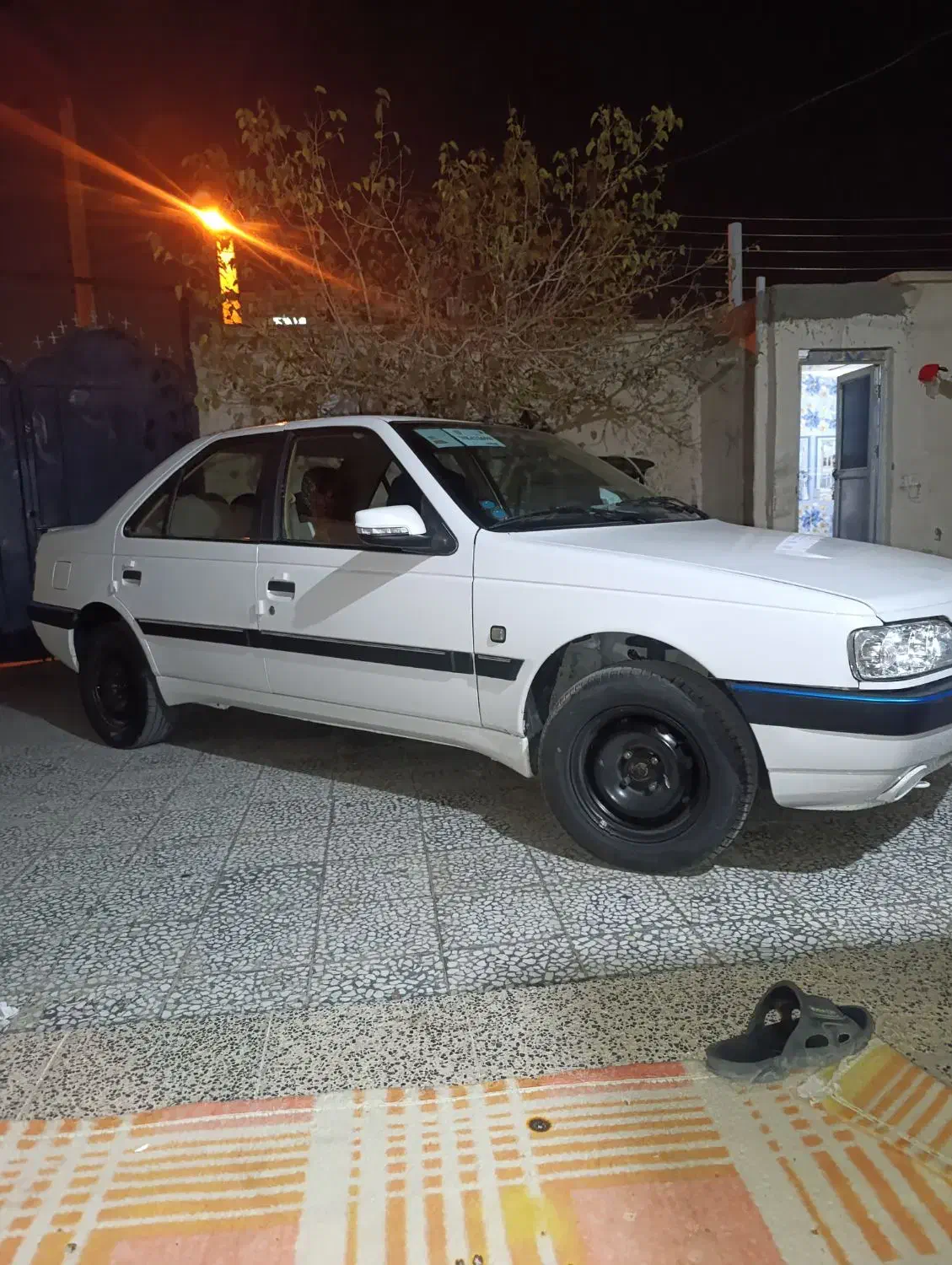 فروشی|خودرو سواری و وانت|میرجاوه, |دیوار