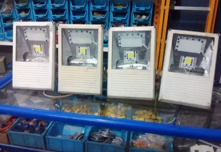 تع میر لام پ|لامپ و چراغ|یزد, |دیوار