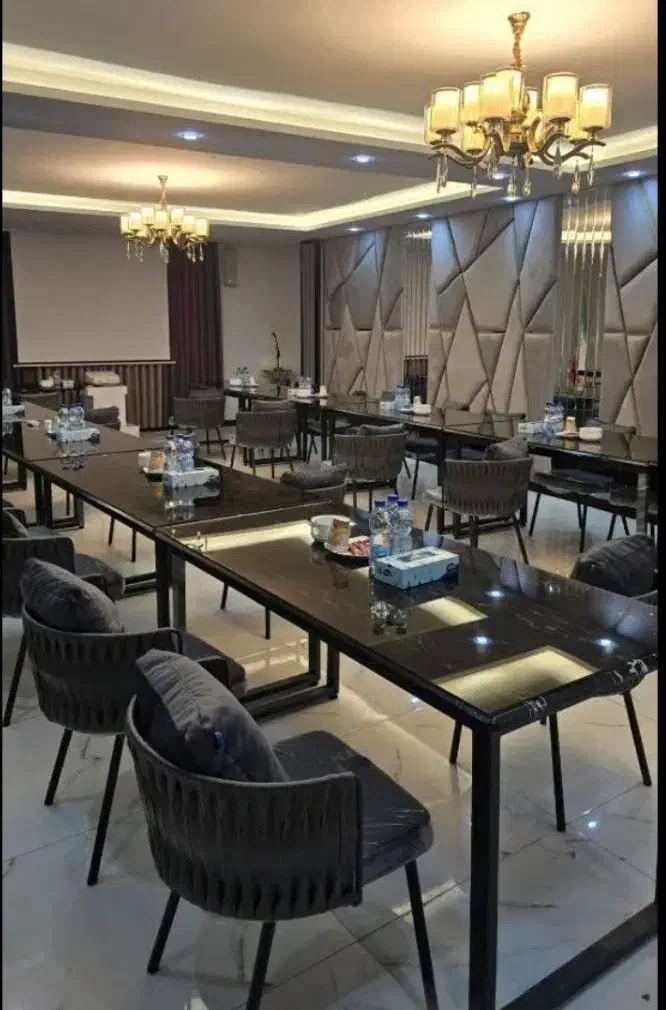 سالن سمینار ،همایش،ورکشاپ توکا|خدمات پذیرایی، مراسم|برخوار, |دیوار