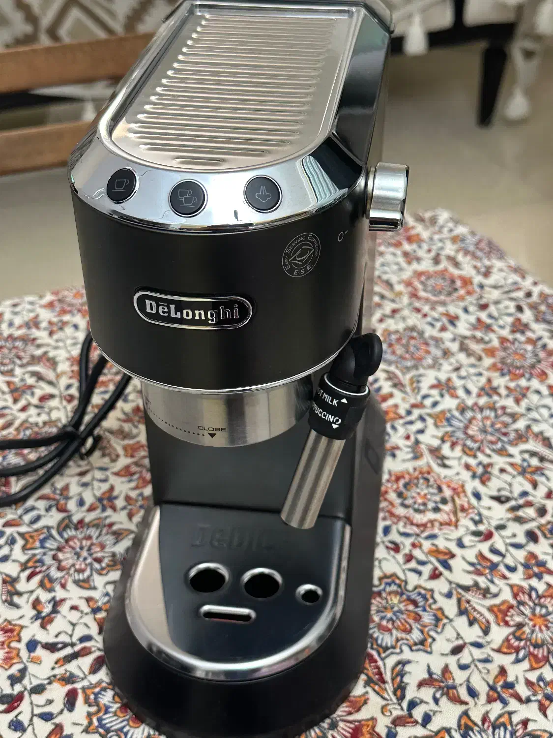 قهوه ساز دلونگی آکبند|سماور، چای‌ساز، قهوه‌ساز|کیش, |دیوار