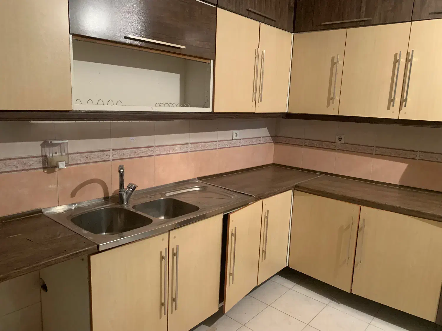 ۱۵متر کابینت mdf ام دی اف و درب کمد و درب اتاقها|مصالح و تجهیزات ساختمان|تهران, مینی‌سیتی (شهرک نفت)|دیوار