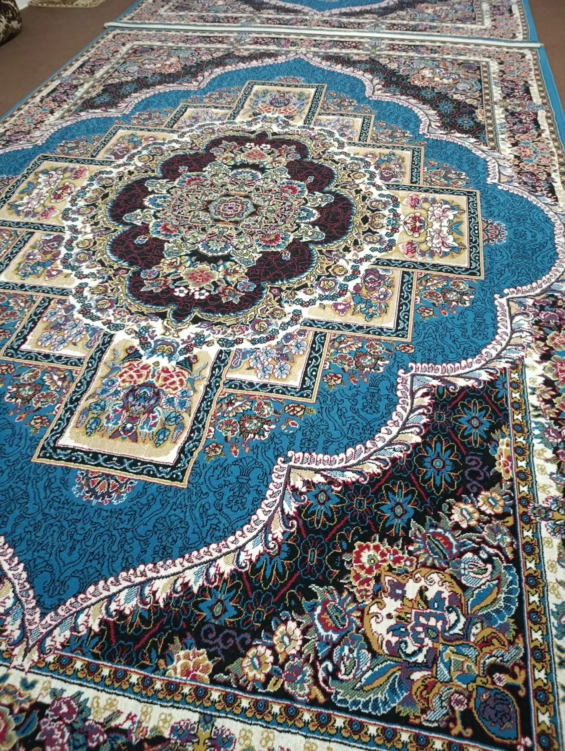 فرش کاشان ۷۰۰شانه تمیز سالم سلطانیه ۹متر۲عدد|فرش|زنجان, |دیوار