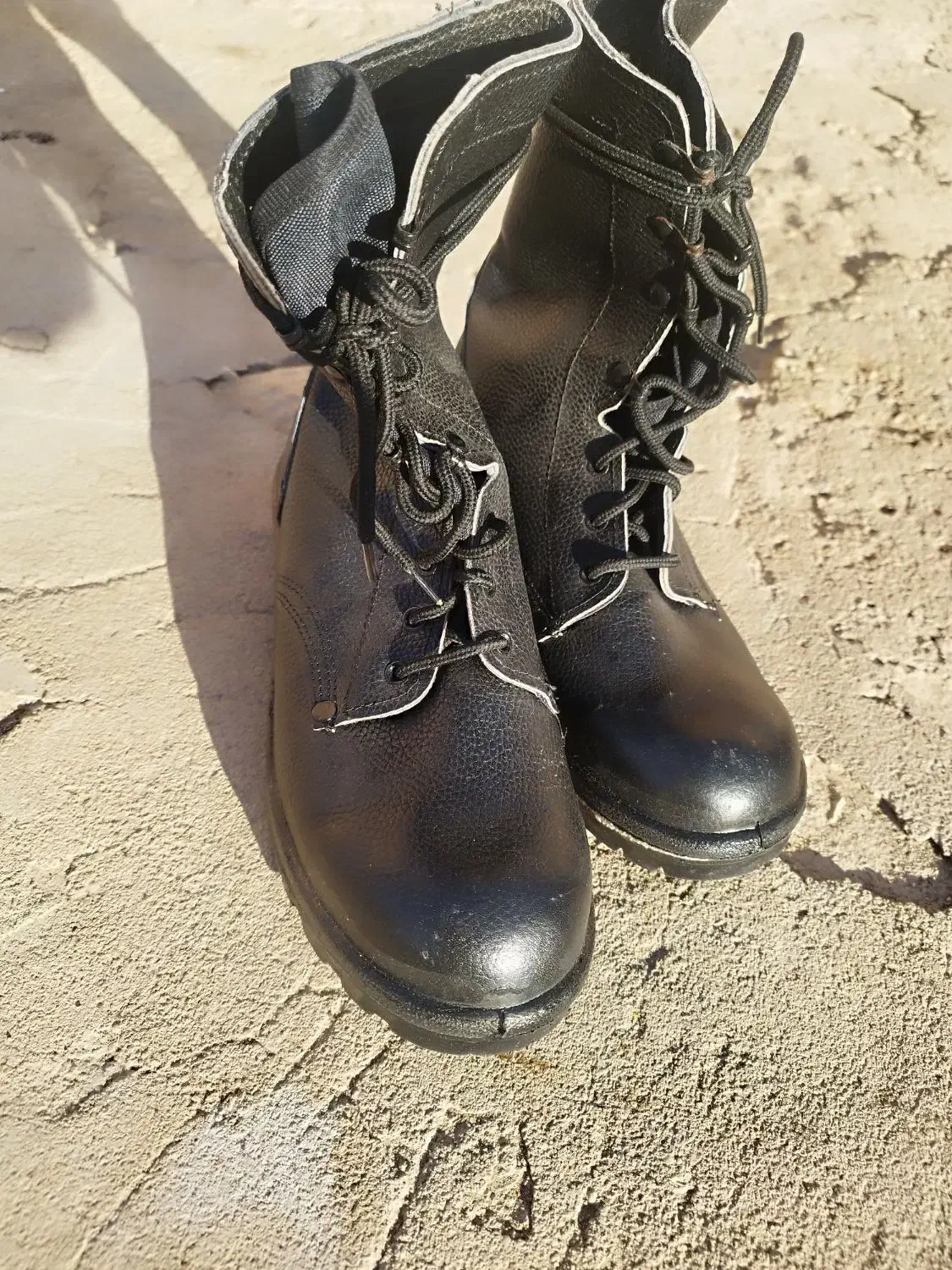 فروش یک عدد پوتین نظامی|کیف، کفش، کمربند|اندیمشک, |دیوار