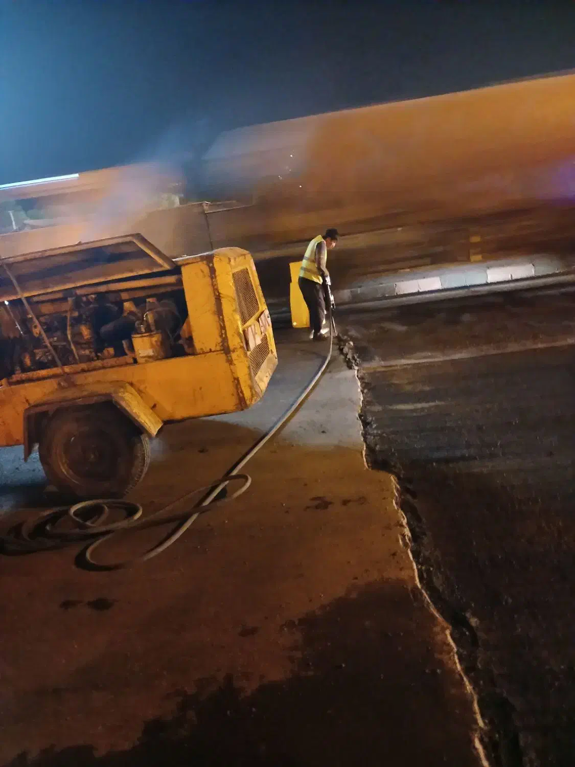 کمپرسور بادی تراکتور چکش بادی|خدمات پیشه و مهارت|ری, شهادت|دیوار