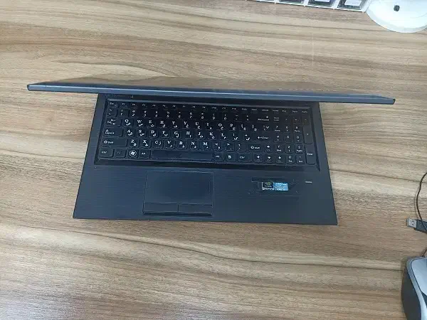 لپ تاب لنوو بدنه فلزی ، با جعبه دست اول|رایانه همراه|سبزوار, عظیمیان|دیوار