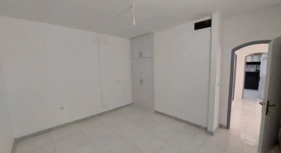 اپارتمان ۱۱۰ متری/ویلا/دو نبش|فروش آپارتمان|مشهد, هفت تیر (آب و برق)|دیوار