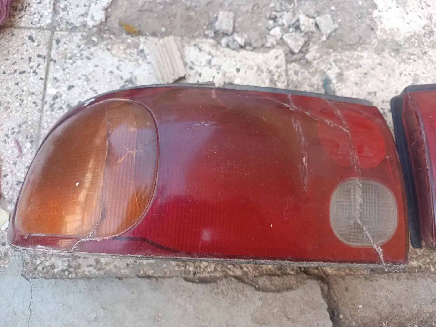 چراغ خطر میتسوبیشی لنسر|قطعات یدکی و لوازم جانبی|تبریز, |دیوار