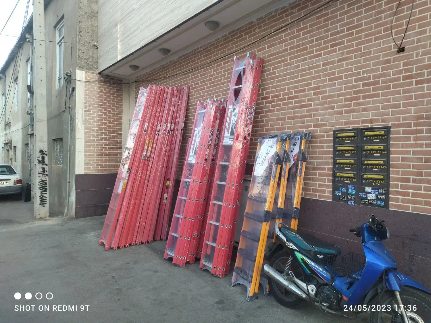 نردبان .گاری.ترولی .استند هایپری.قوطی پروفیل|فروشگاه و مغازه|شیراز, سیاه سنگ|دیوار