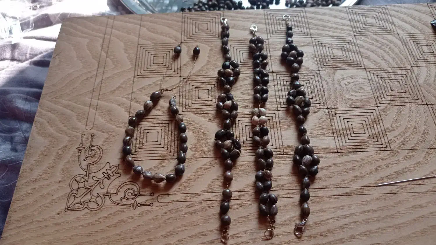 دستبند تزیینی|بدلیجات|لاهیجان, خمیر کلایه|دیوار