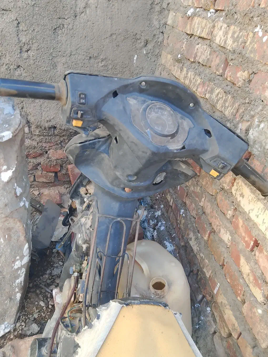 موتور طرح ویو بی کلاچ|موتورسیکلت|زاهدان, |دیوار