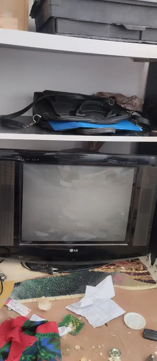 تلویزیون رنگی ال جی|تلویزیون و پروژکتور|قزوین, |دیوار