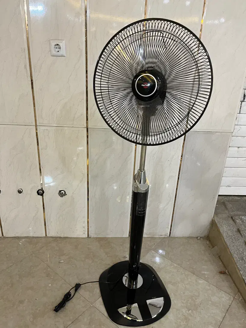 پنکه ایستاده پارس خزر|پنکه و تصفیهکنندهٔ هوا|اردبیل, |دیوار