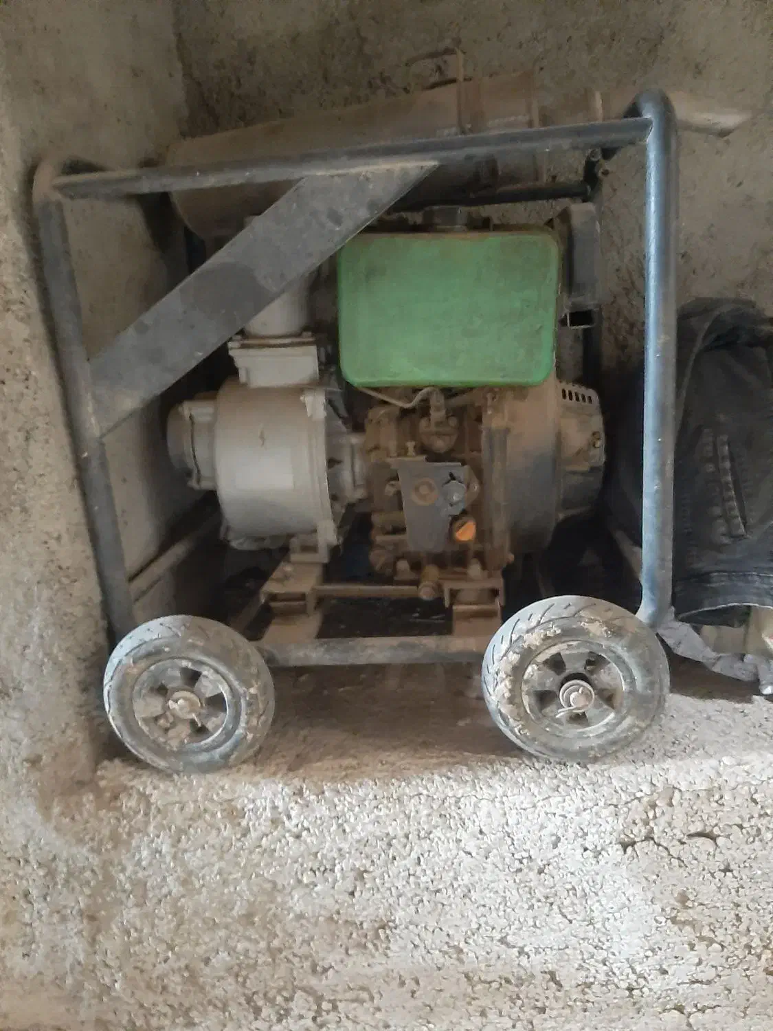 موتور اب کشی|ماشین‌آلات صنعتی|سراب, |دیوار