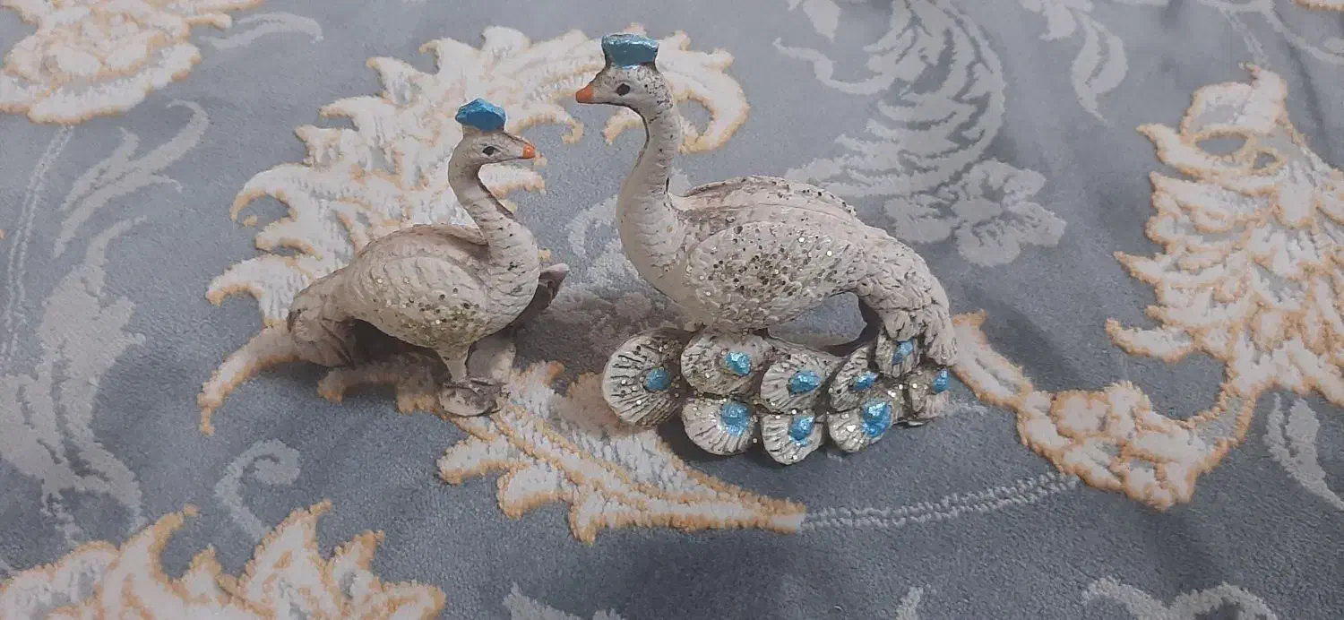 مجسمه|مجسمه، تندیس، ماکت|تربتحیدریه, آغوی|دیوار