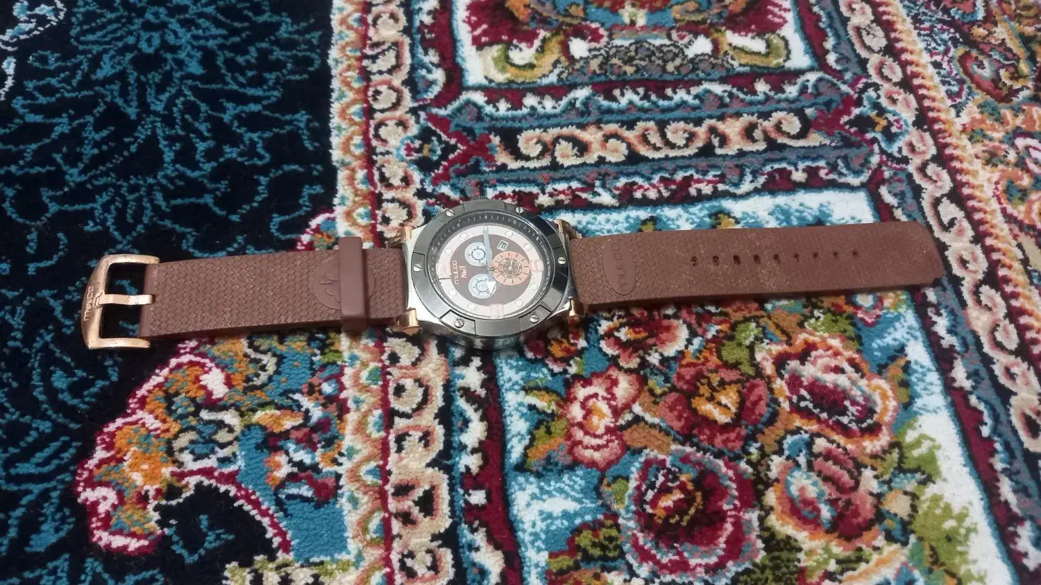 ساعت|ساعت|رشت, جماران|دیوار