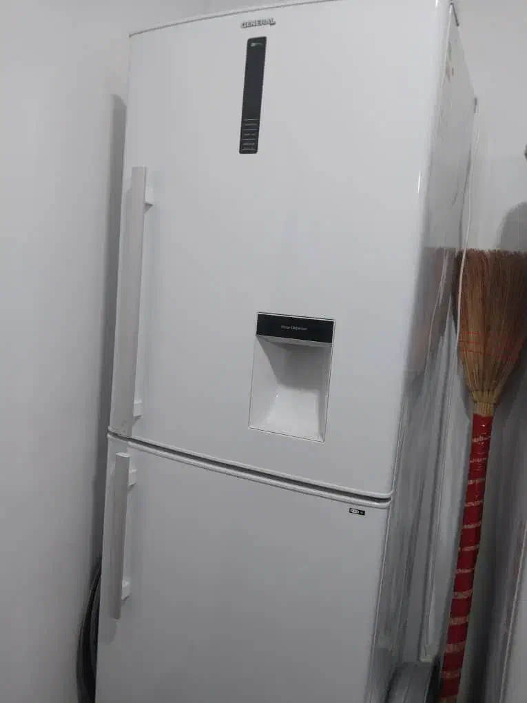 یخچال درحد نو کم کارکرد|یخچال و فریزر|آمل, |دیوار