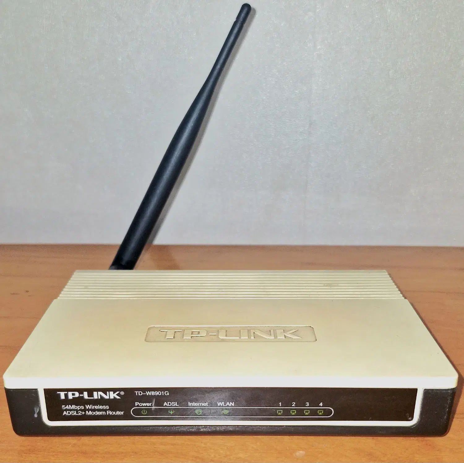 مودم تی پی لینک adsl2+|مودم و تجهیزات شبکه|اصفهان, فرح آباد|دیوار