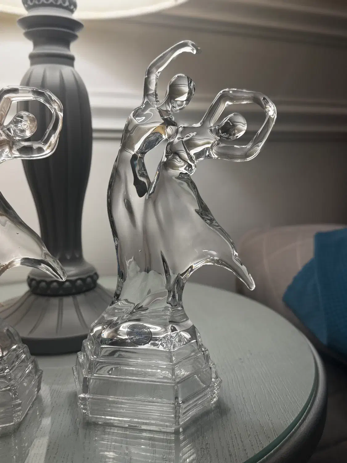 مجسمه گوی کریستالی بالرین|مجسمه، تندیس، ماکت|تهران, هروی|دیوار