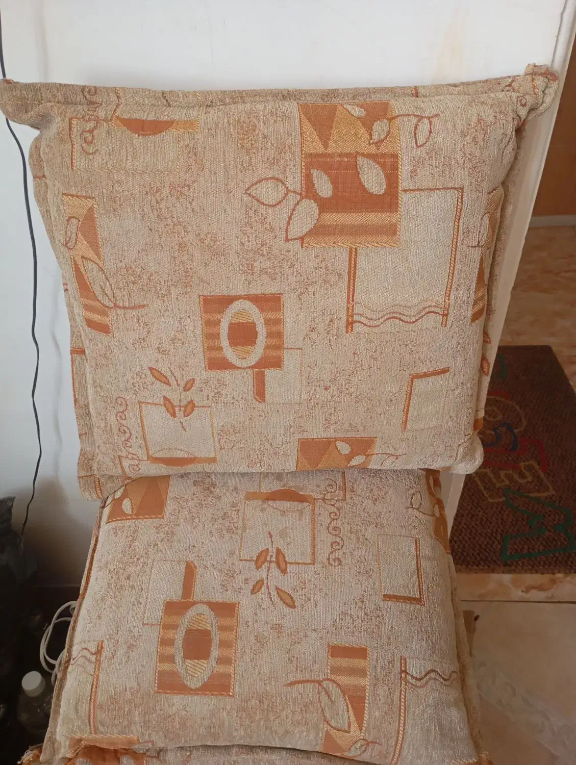 ۶عدد جلد پشتی و ۶عدد پشتی|پشتی|شیراز, فرگاز|دیوار