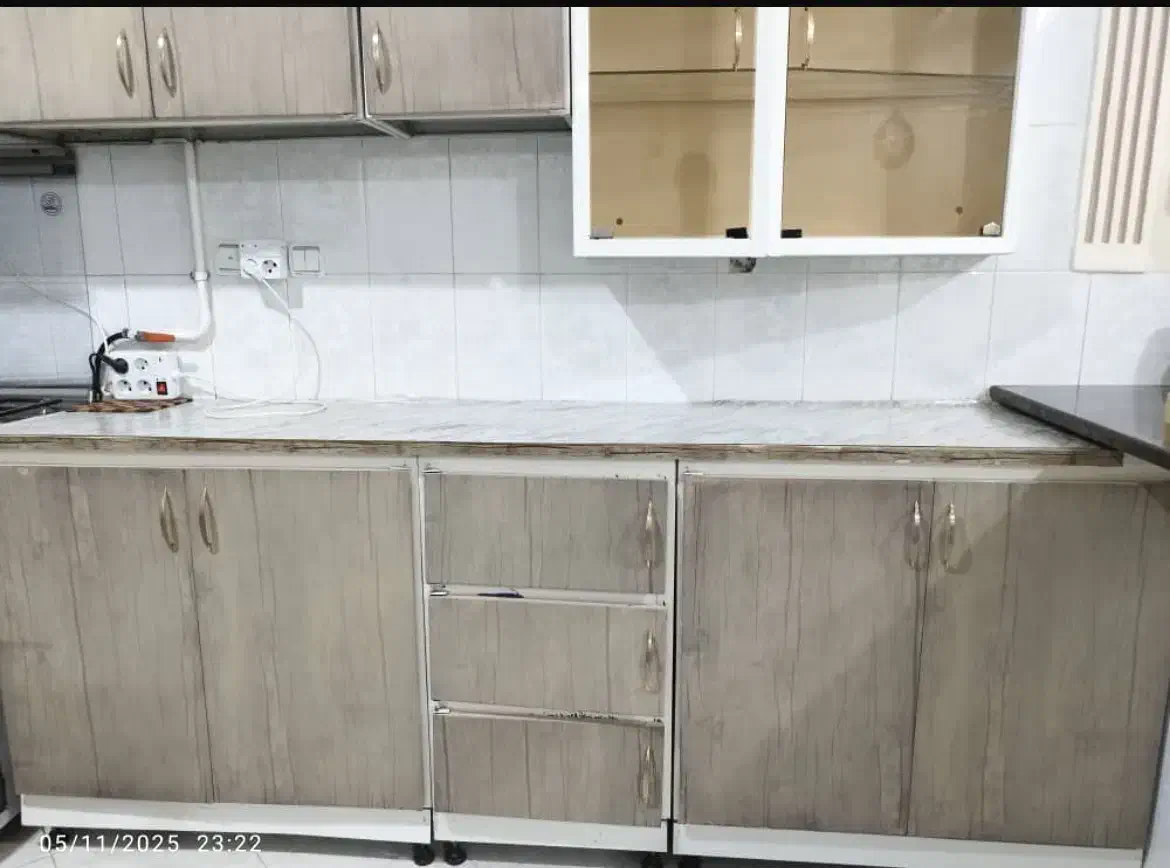 کابینت شیک و تمیز|مصالح و تجهیزات ساختمان|سیرجان, |دیوار