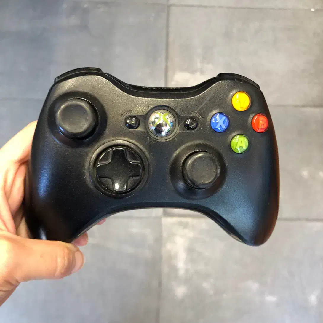 Xbox 360 New slim|کنسول، بازی ویدئویی و آنلاین|بابل, |دیوار