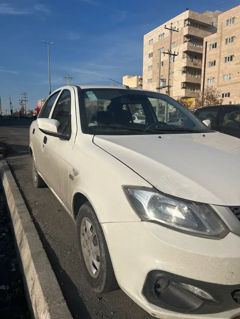 ساینا ۱۴۰۲ سفید در حد|خودرو سواری و وانت|تبریز, |دیوار