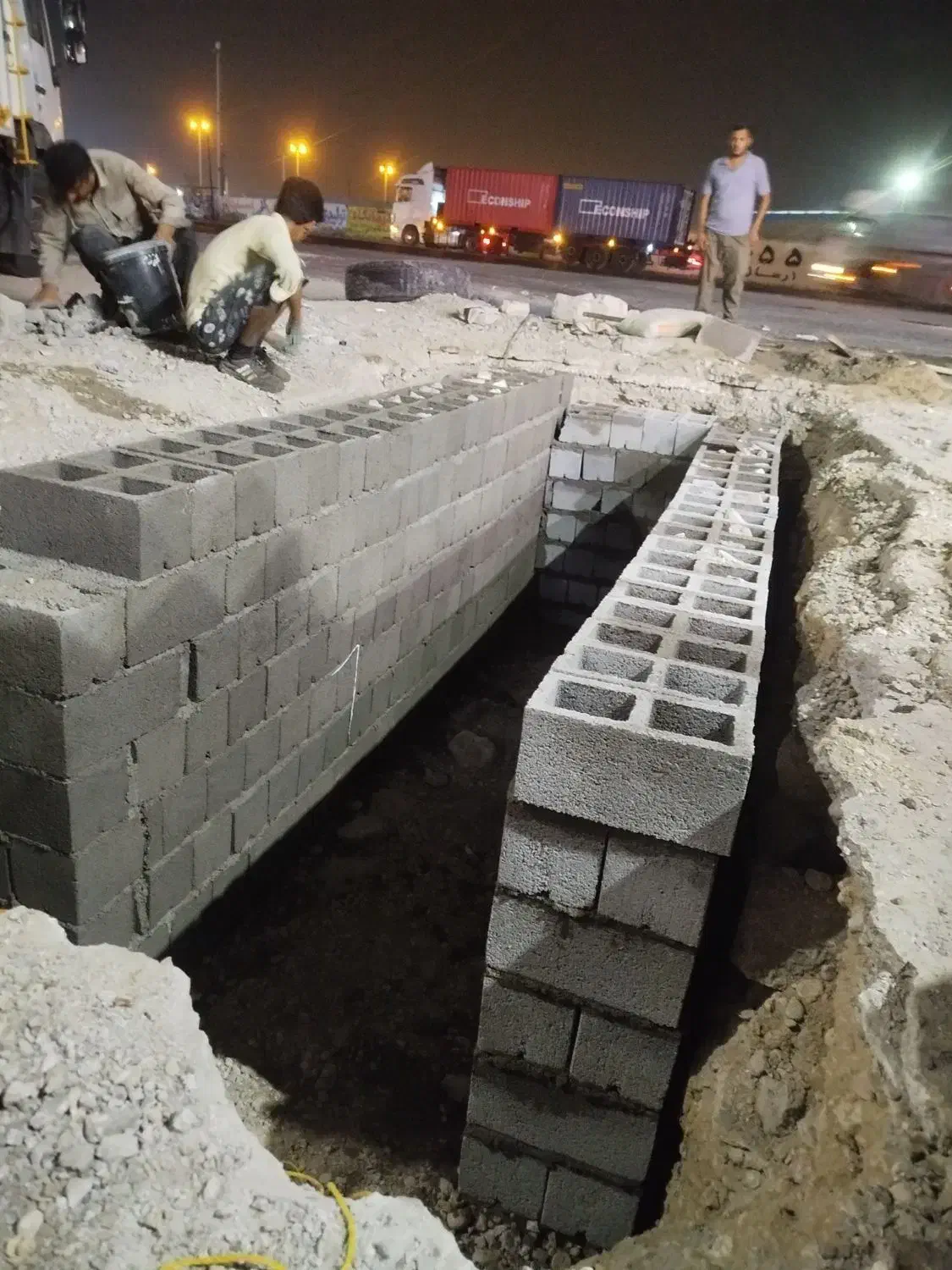 اوستا بنا دیوار چین پلاستر ونرمه وتخریب پیکنی|خدمات پیشه و مهارت|بندرعباس, |دیوار