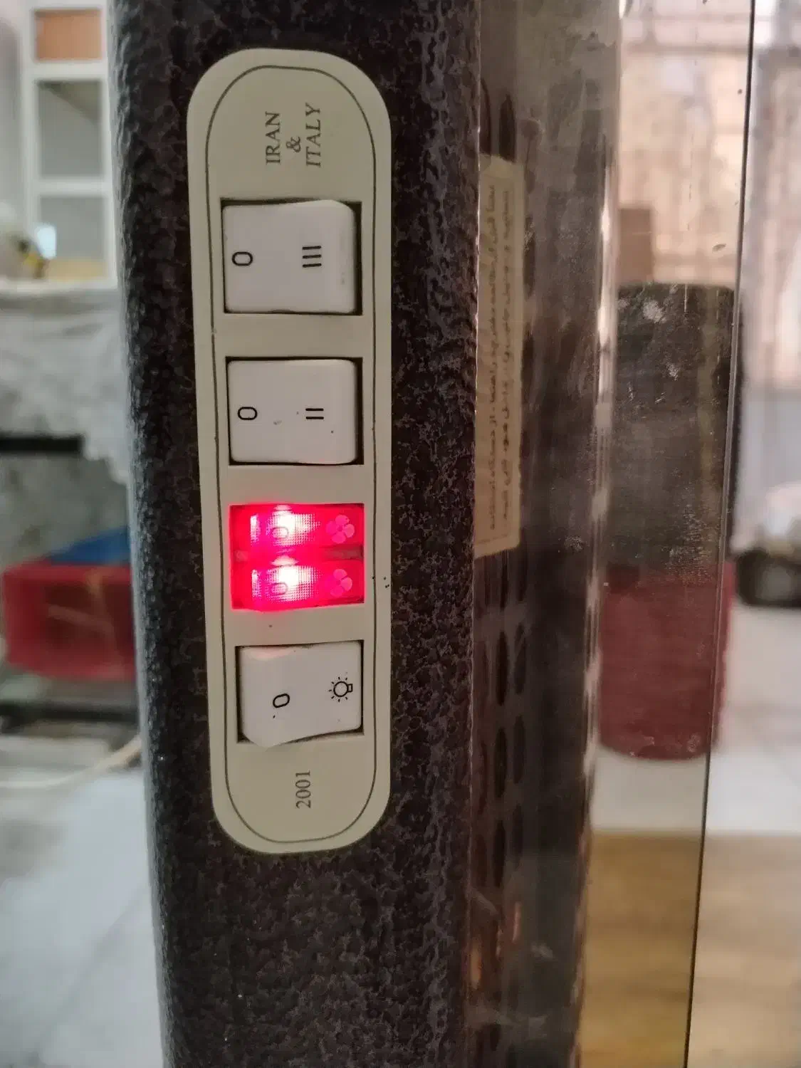 هود|هود|ملک‌آباد, |دیوار