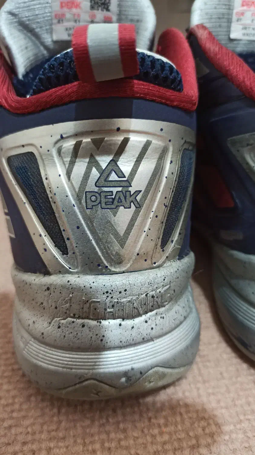 کتونی اورجینال برند پیک peak|کیف، کفش، کمربند|اراک, |دیوار