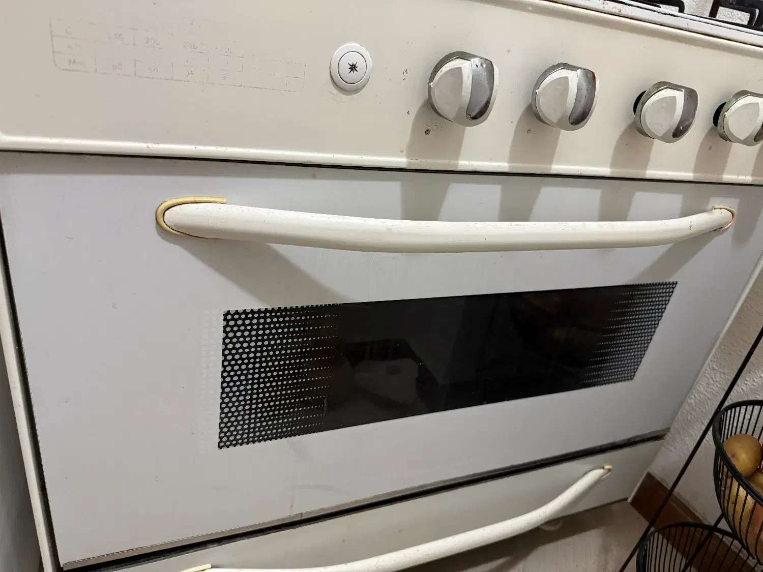 گاز ۵ شعله|اجاق گاز و لوازم برقی پخت‌وپز|رشت, سعدی (تختی)|دیوار