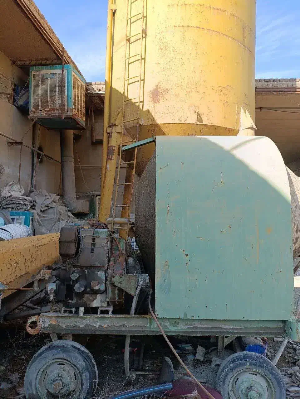 فروش سیلو سیمان خود ایستا و بتونیر850|ماشینآلات صنعتی|تهران, امیرآباد|دیوار