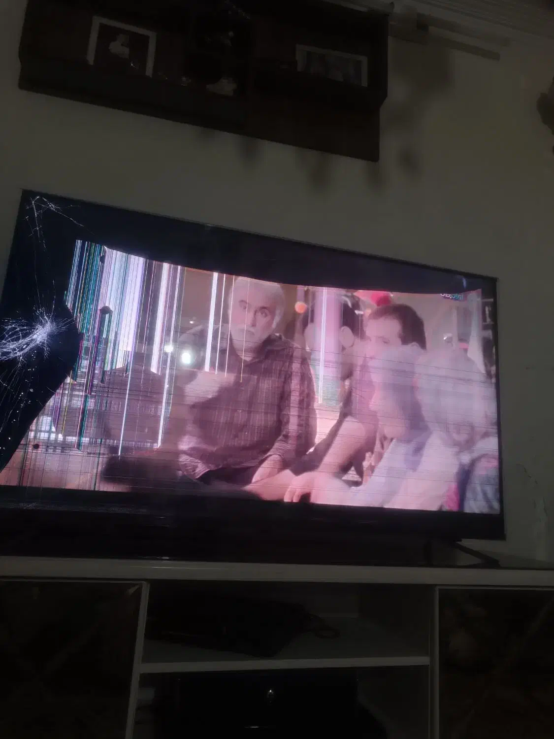 ال ای دی|تلویزیون و پروژکتور|قدس, شهر‌قدس|دیوار