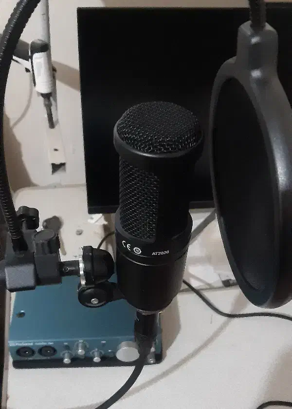 میکروفن at2020 و کارت صدا و لوازم استودیو|آلات موسیقی|اصفهان, قهجاورستان|دیوار