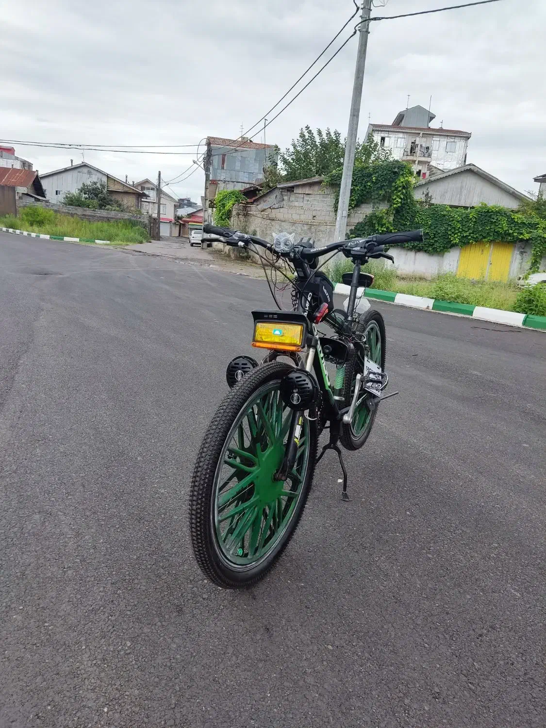 دوچرخه اسپرت|دوچرخه، اسکیت، اسکوتر|آستانه اشرفیه, |دیوار